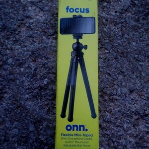 Onn flexible mini-tripod with smartphone cradle